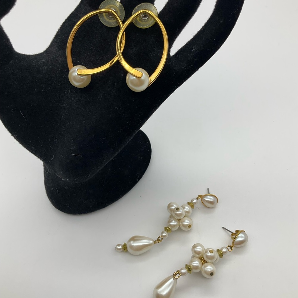 TWO PAIRS VINTAGE‎ FAUX PEARL GOLD TONE EARRINGS